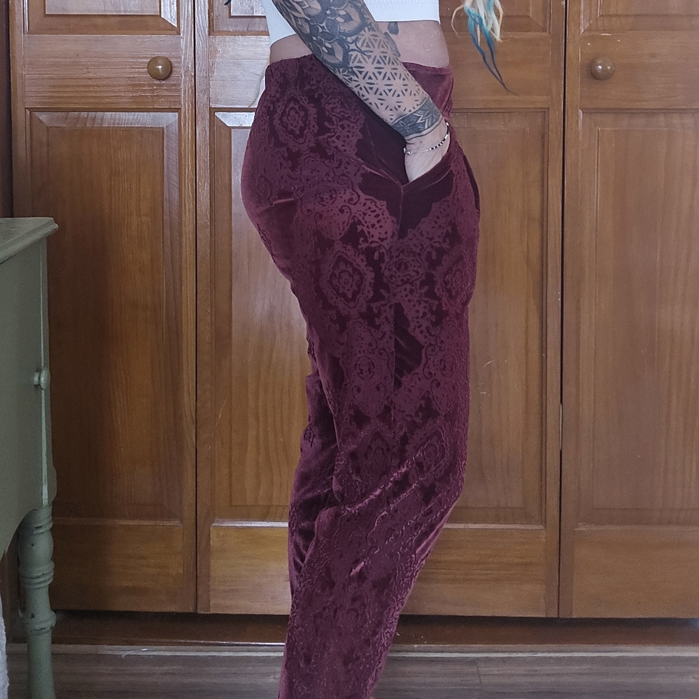 Free People Burgundy Velvet Lace Print Joggers - XS